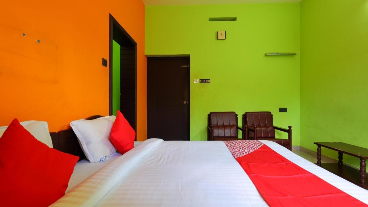 Kukuresidency Hotell Wadakkanchery Eksteriør bilde